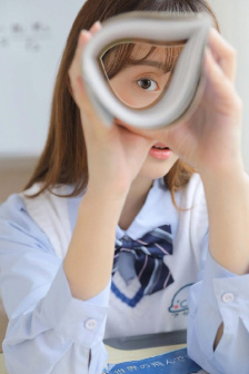 女主播直播找农民工